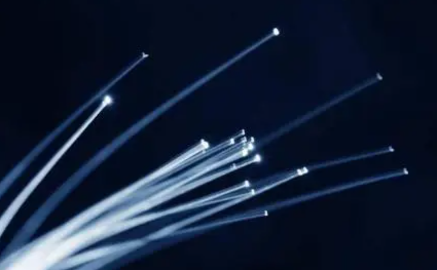 光通信的原理是什么?光纤通信系统的组成 光通信的原理是什么?光纤通信系统的组成