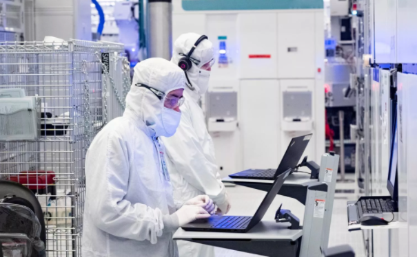 重磅!英特尔完成了1.8nm和2nm工艺研发 重磅!英特尔完成了1.8nm和2nm工艺研发